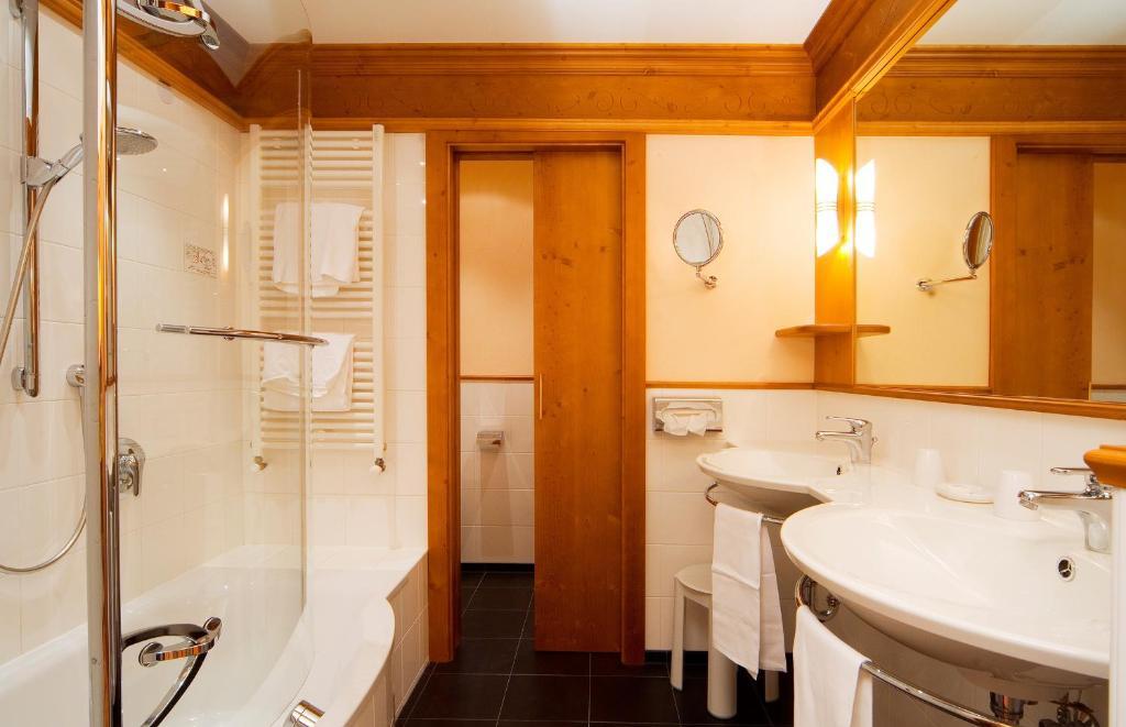 Alpin & Vital Hotel La Perla Ortisei Pokój zdjęcie